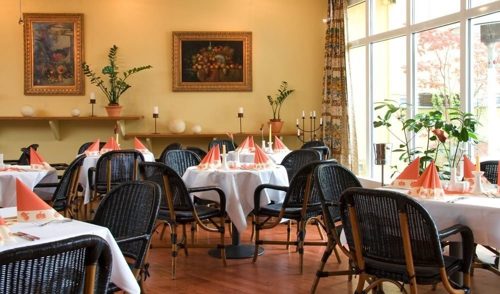 Hotel Mardin Hoppegarten Restaurant foto